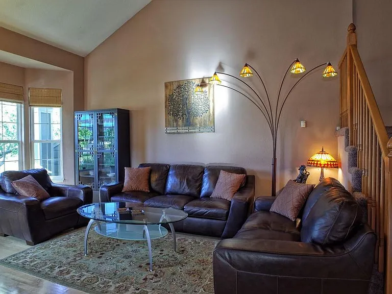 7462 E Lowry Blvd — Photo 9