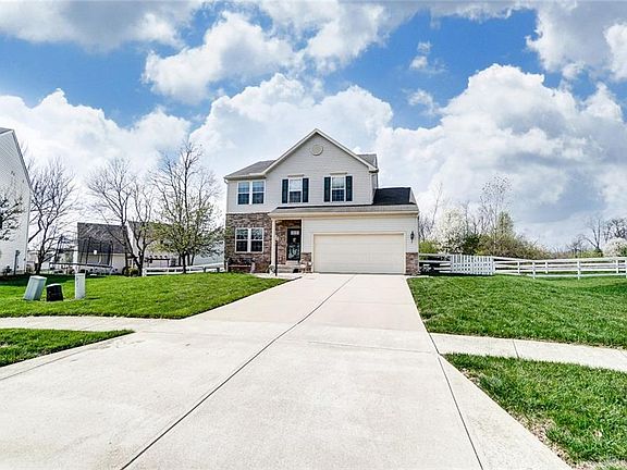 3rd image of 9956 Scotch Pine Dr