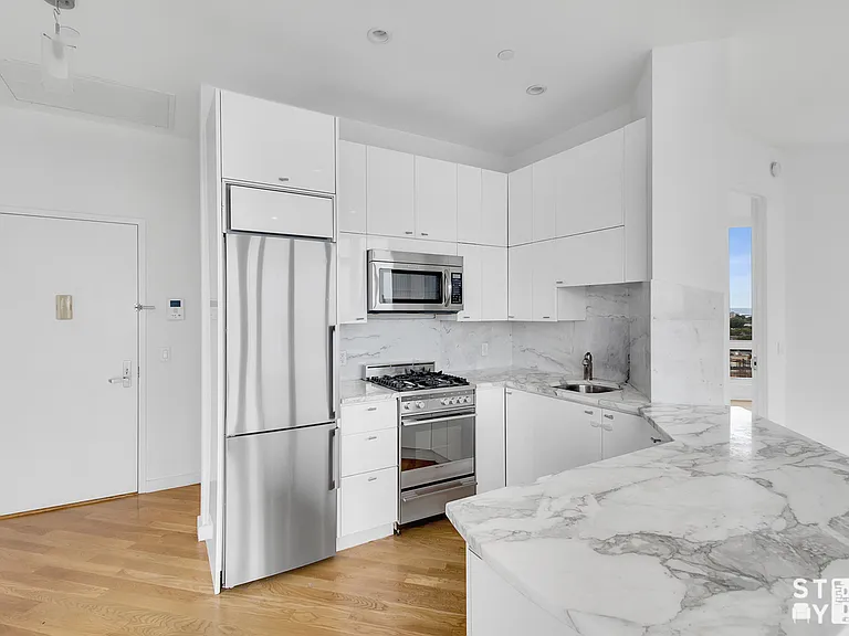 525 Clinton Ave #11N — Photo 6