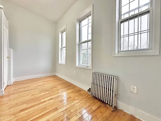 Rented by Elmord Management LLC | media 18