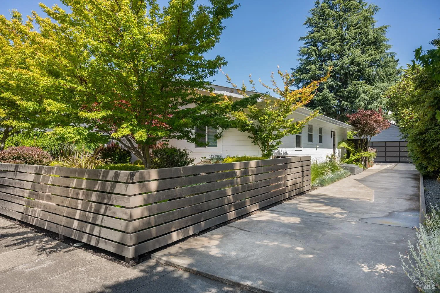 350 Patten Street - Photo 2