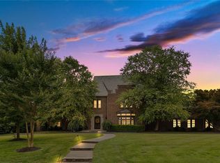17 Rio Vista Dr, Saint Louis, MO 63124