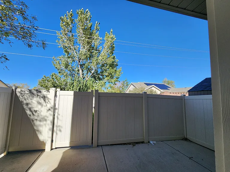 370 W 1425 N #17 — Photo 24