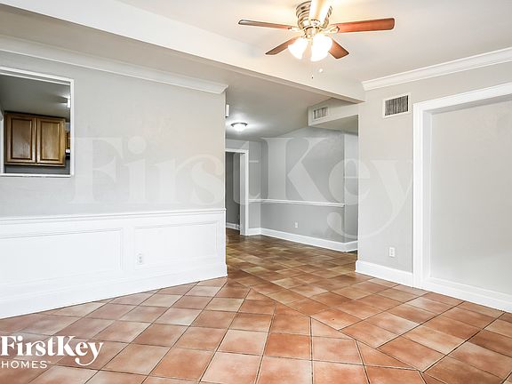 3rd image of 8013 Powell Dr