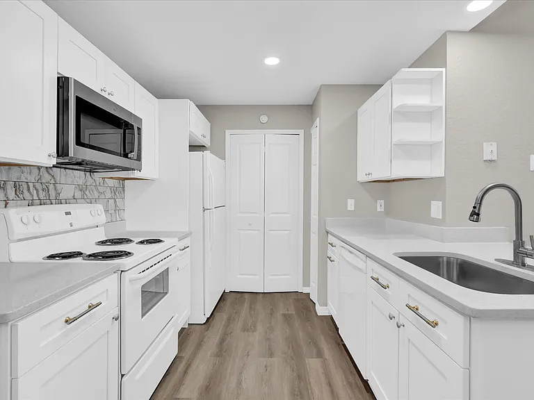 8915 Latrec Ave #2311 — Photo 6