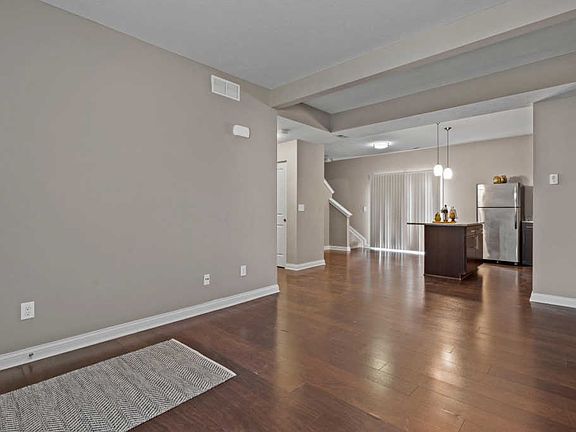 5th image of 6252 Brassie Ave #204