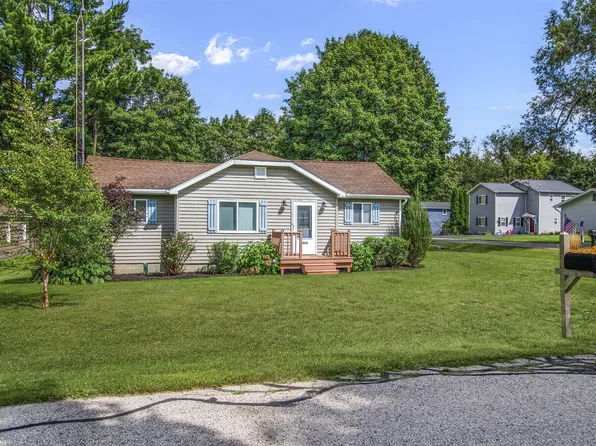 2912 Jones STREET, Delavan, WI 53115