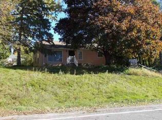 1756 Prosperity Rd N, Maplewood, MN 55109