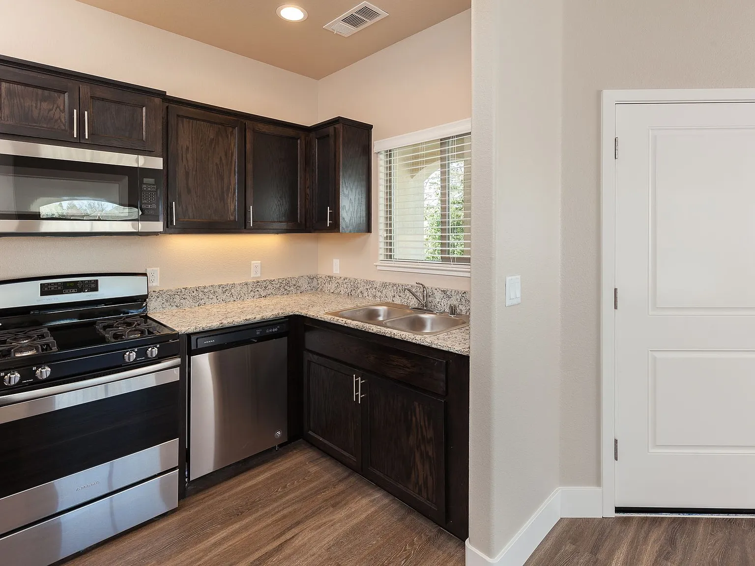 The Domicile @ West Sacramento — Photo 3