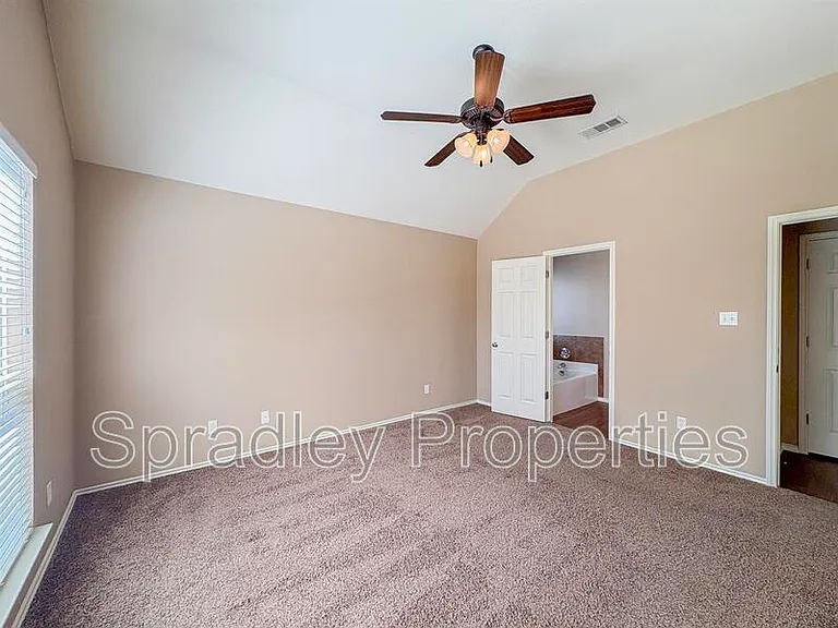 1113 Branchwood Way — Photo 15