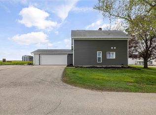 201 E 1st St, Haverhill, IA 50120