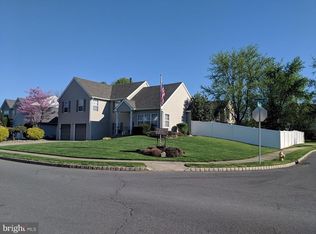 53 Meadowyck Dr, Clementon, NJ 08021