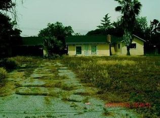 1139 4th St, Clovis, CA 93612