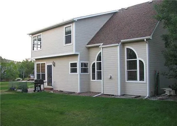 7640 Lonergan Ct — Photo 11