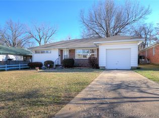 5742 E 4th Pl, Tulsa, OK 74112