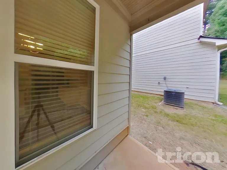 2300 Shady Dr — Photo 16