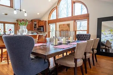 4 bed, 1908 sqft, $3,800 — Photo 2