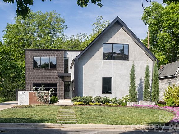 2nd image of 812 Herrin Ave