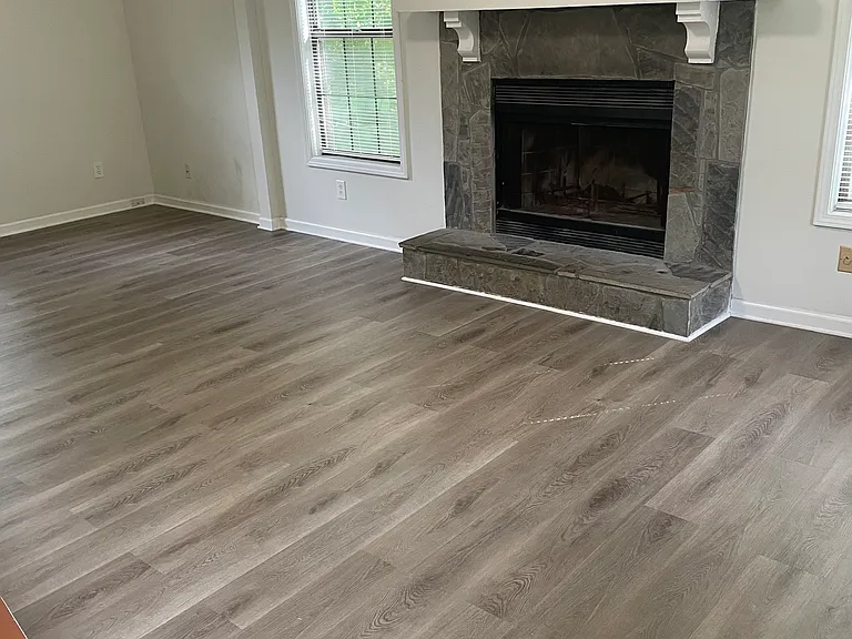 4475 Longley Ln — Photo 13