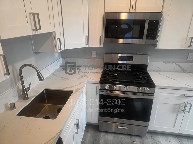 4866 Fond Du Lac Ct — Photo 2