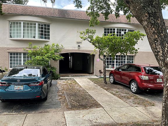 4th image of 5201 NW 18th Street #2F