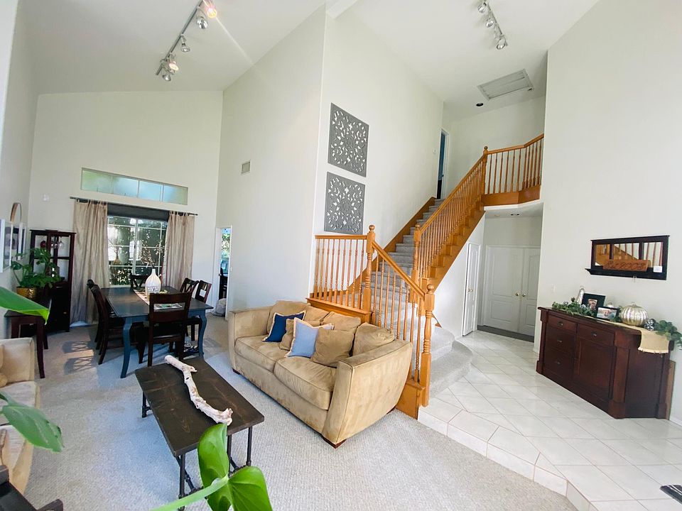 1st image of 27403 Westover Way