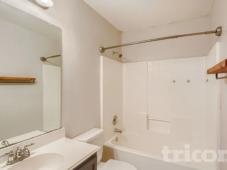 3911 Alpha Way — Photo 9