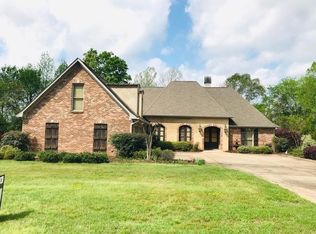 108 Oakridge Trl, Flowood, MS 39232