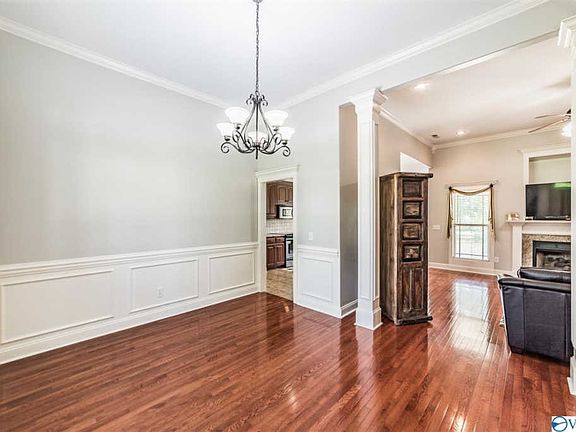 5th image of 130 Laurel Bend Dr