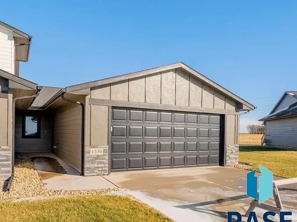 1330 N Kenley Pl, Tea, SD 57064