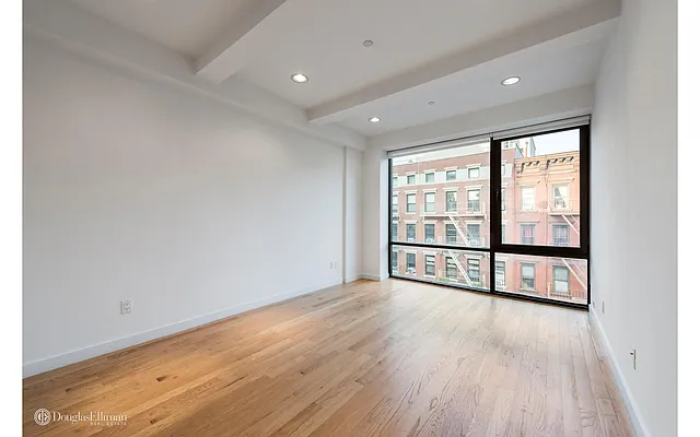 Rented by Douglas Elliman | media 19