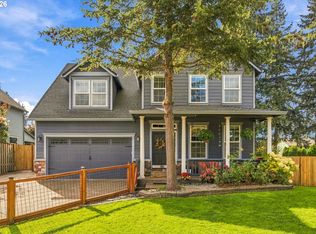 19485 Hummingbird Loop, Oregon City, OR 97045