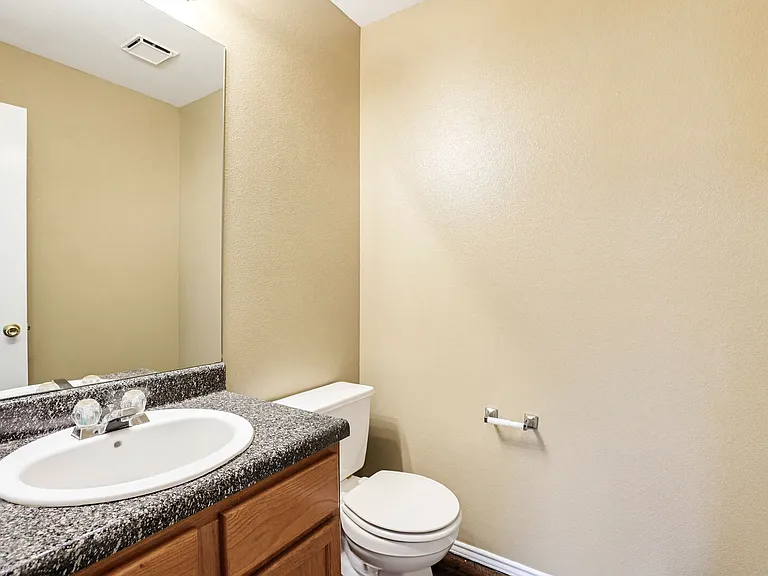 9139 Laguna Hls — Photo 10