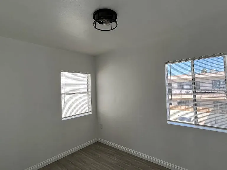 1668 Arlington Ave #7 — Photo 7