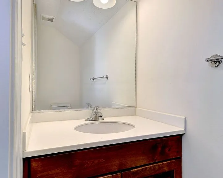 4688 Yeardley Loop — Photo 36