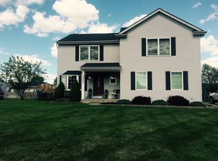 52296 Rivard Rd, New Baltimore, MI 48047