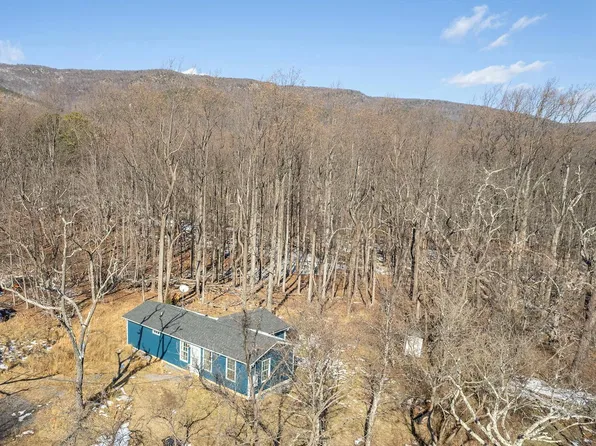 482 Diamondback Ln, Winchester, VA 22602