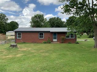2618 3rd Ave NW, Hickory, NC 28601