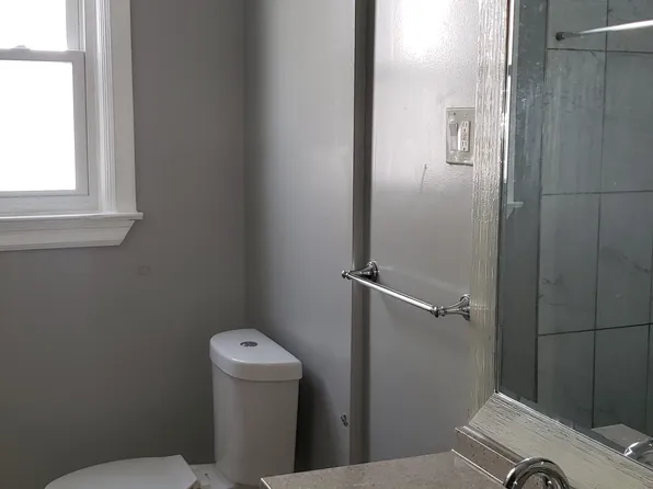 283 East 57th Street image 1 of 11