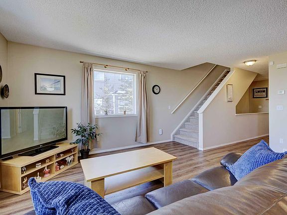 5th image of 227 Taracove Pl NE