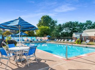 Oxford Manor Apartments and Townhomes, Mechanicsburg, PA 17055