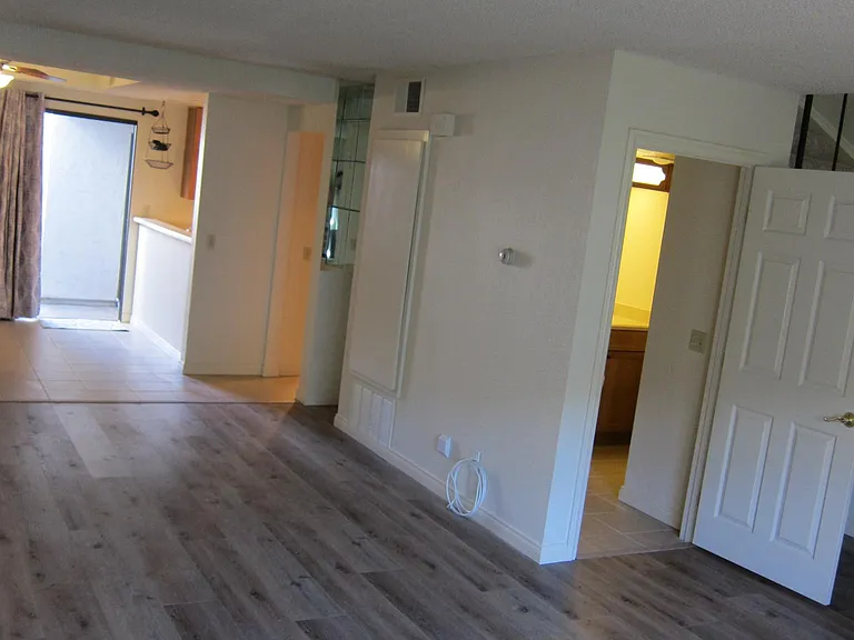 4084 Crystal Dawn Ln #4 — Photo 2