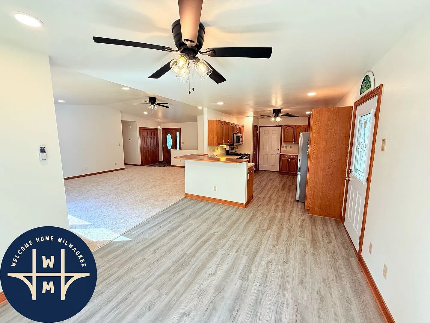 3 bed, 2.0 bath, 1582 sqft, $2,598 — Photo 3
