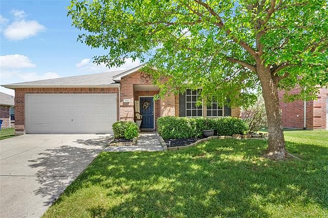 1st image of 2705 N Wavecrest Ct