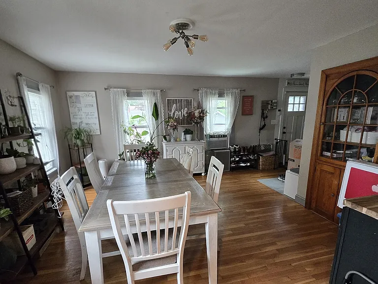 6 Shady Ln — Photo 4