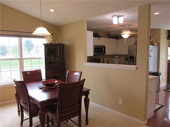 4th image of 8425 Waterleaf Dr