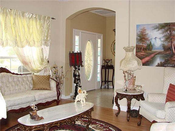 4th image of 2136 Carla Dr