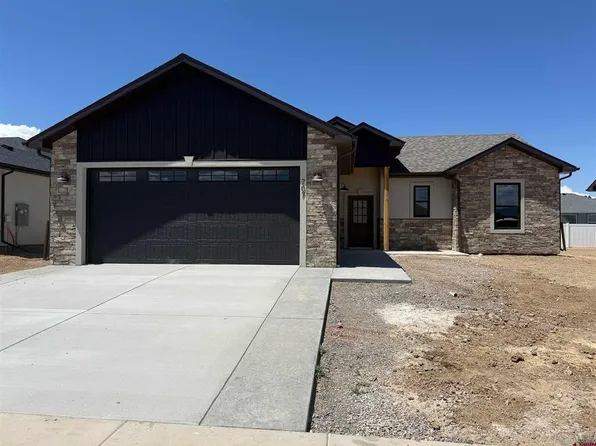 707 Vermillion Avenue, Montrose, CO 81403