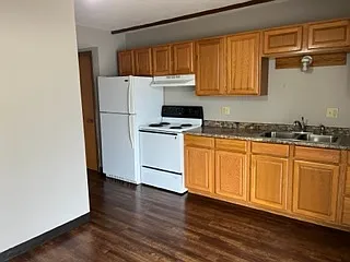 Building Photo - 110 Forest Ave #303
