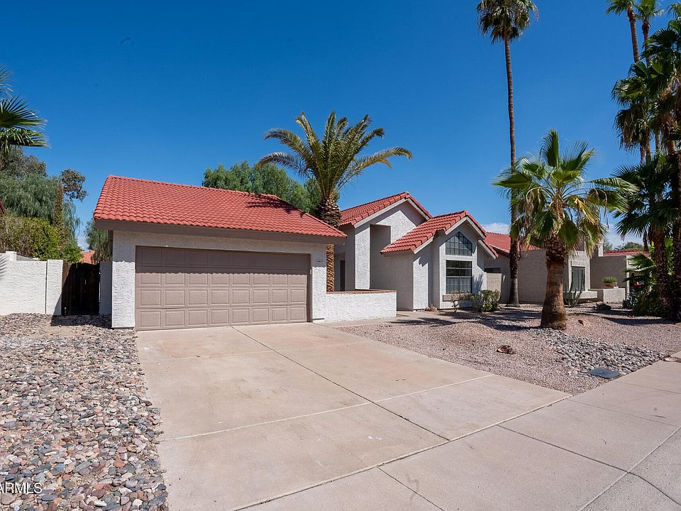 1st image of 10837 N 111TH Place